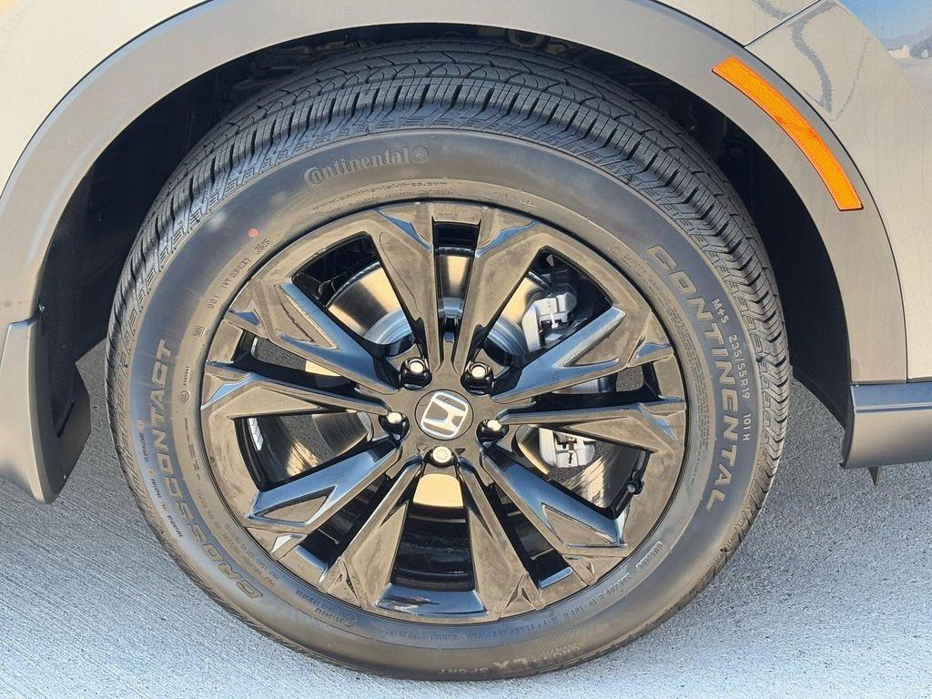 new 2026 Honda CR-V Hybrid car, priced at $41,050