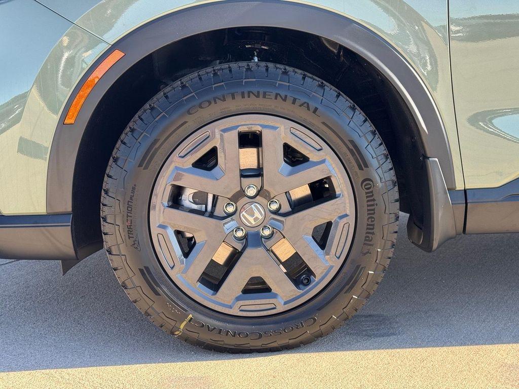 new 2026 Honda CR-V Hybrid car, priced at $39,032