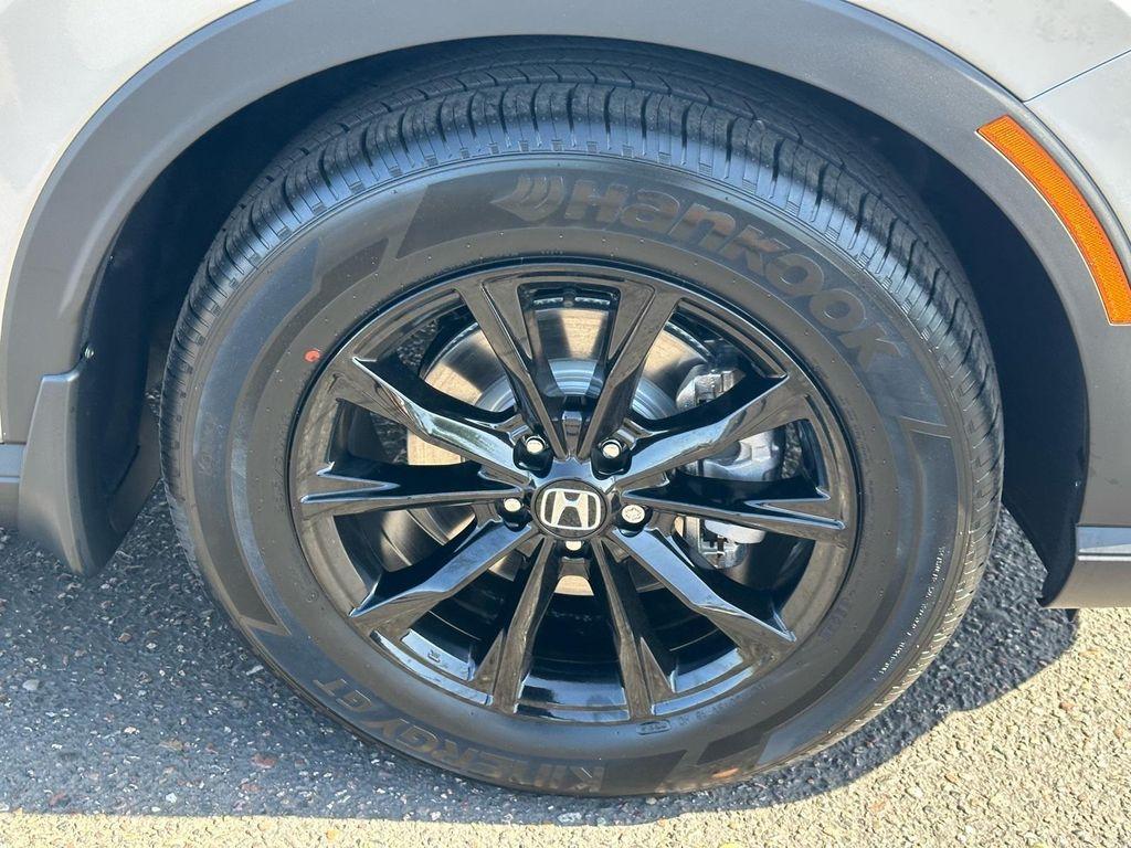 new 2025 Honda CR-V Hybrid car, priced at $37,444