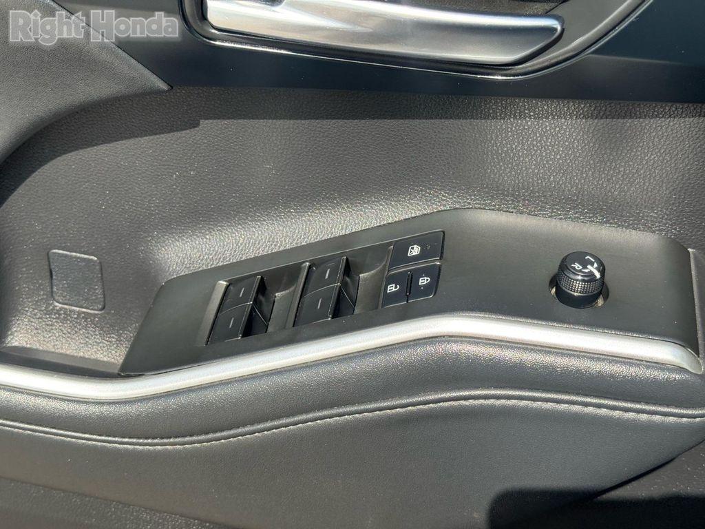 used 2022 Toyota Highlander car, priced at $29,998