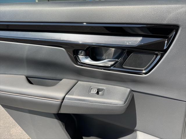 new 2025 Honda CR-V Hybrid car