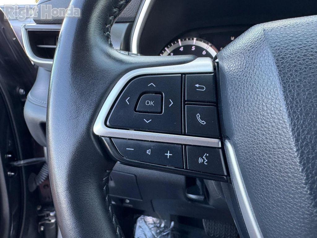 used 2024 Toyota Highlander car, priced at $34,733