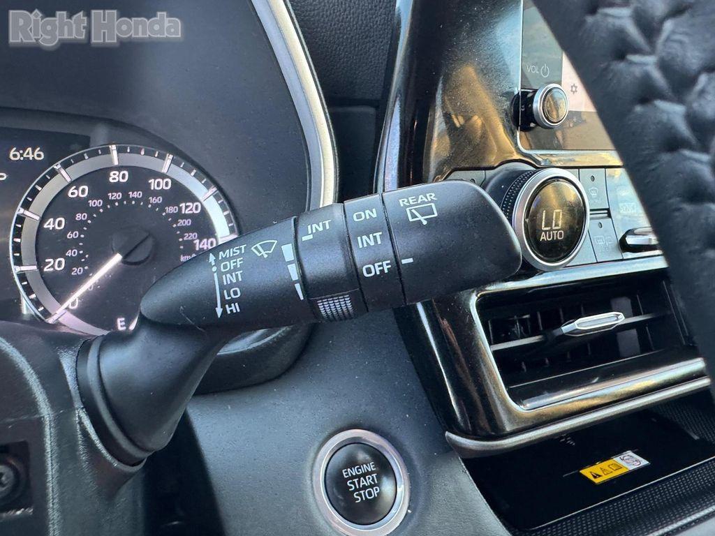 used 2024 Toyota Highlander car, priced at $34,733