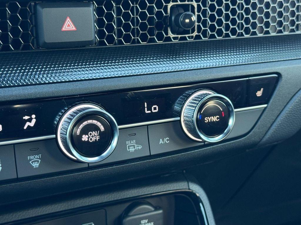 new 2026 Honda CR-V Hybrid car, priced at $39,032