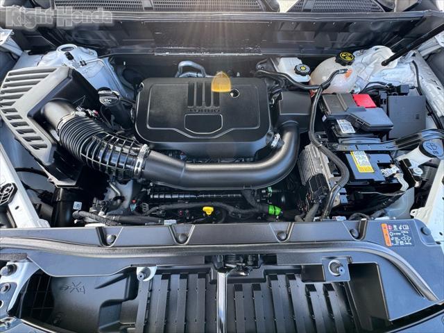 used 2023 GMC Acadia car, priced at $25,754