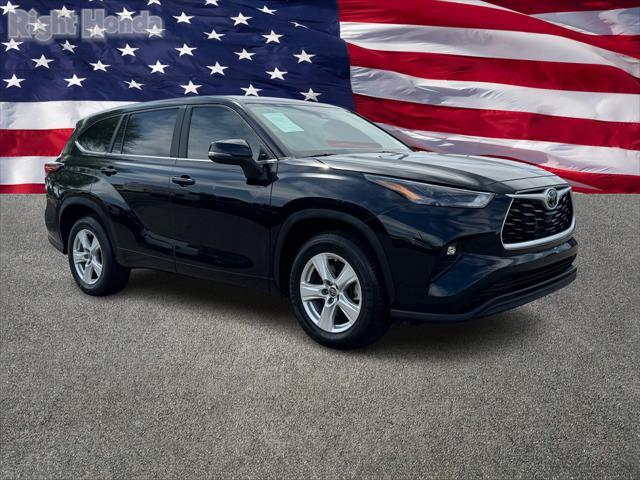 used 2023 Toyota Highlander car, priced at $28,129