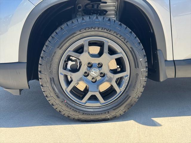 new 2025 Honda Pilot car, priced at $48,973