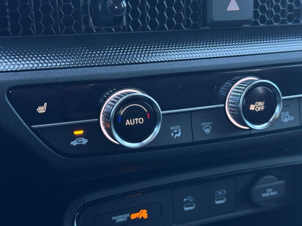 new 2026 Honda CR-V Hybrid car, priced at $39,965