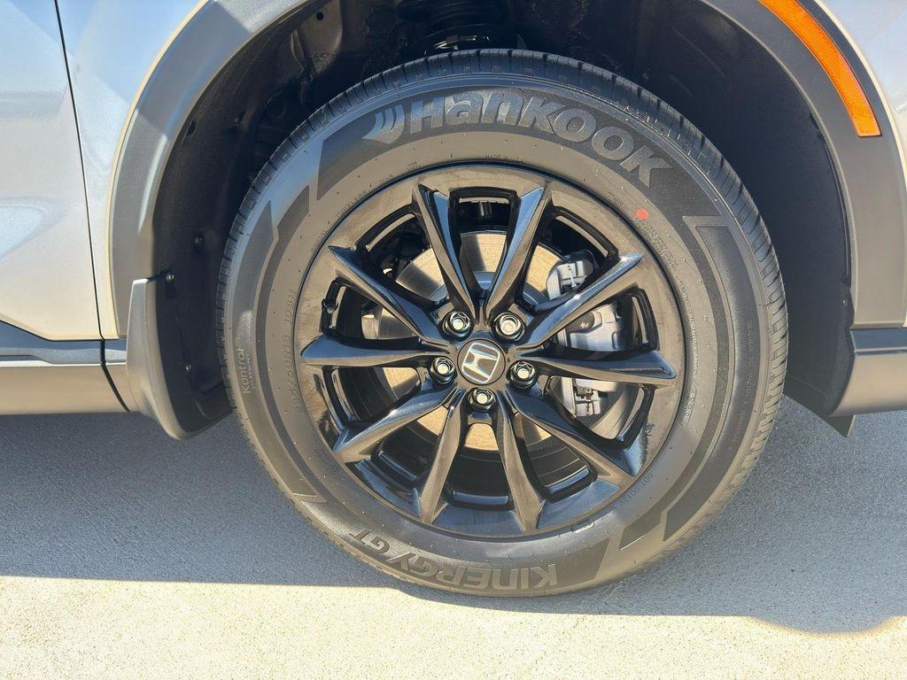 new 2026 Honda CR-V Hybrid car, priced at $39,965