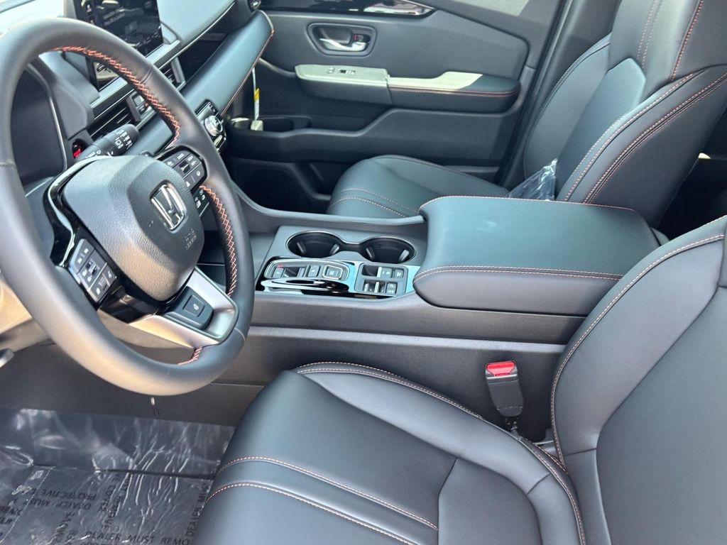 new 2025 Honda Pilot car, priced at $46,400