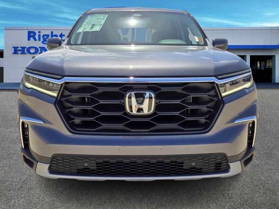 new 2025 Honda Pilot car