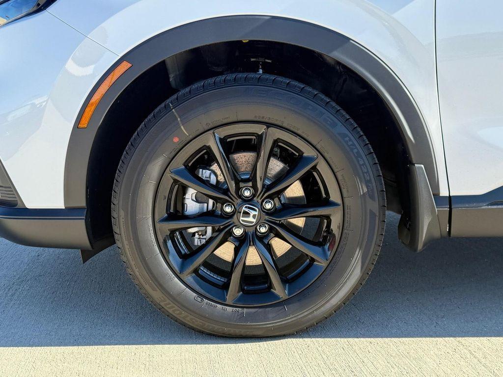 new 2026 Honda CR-V Hybrid car, priced at $40,396