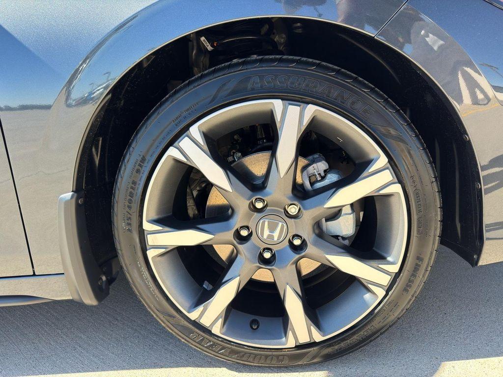 new 2026 Honda Civic Hybrid car, priced at $32,927