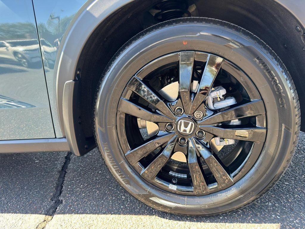 new 2026 Honda HR-V car, priced at $30,278