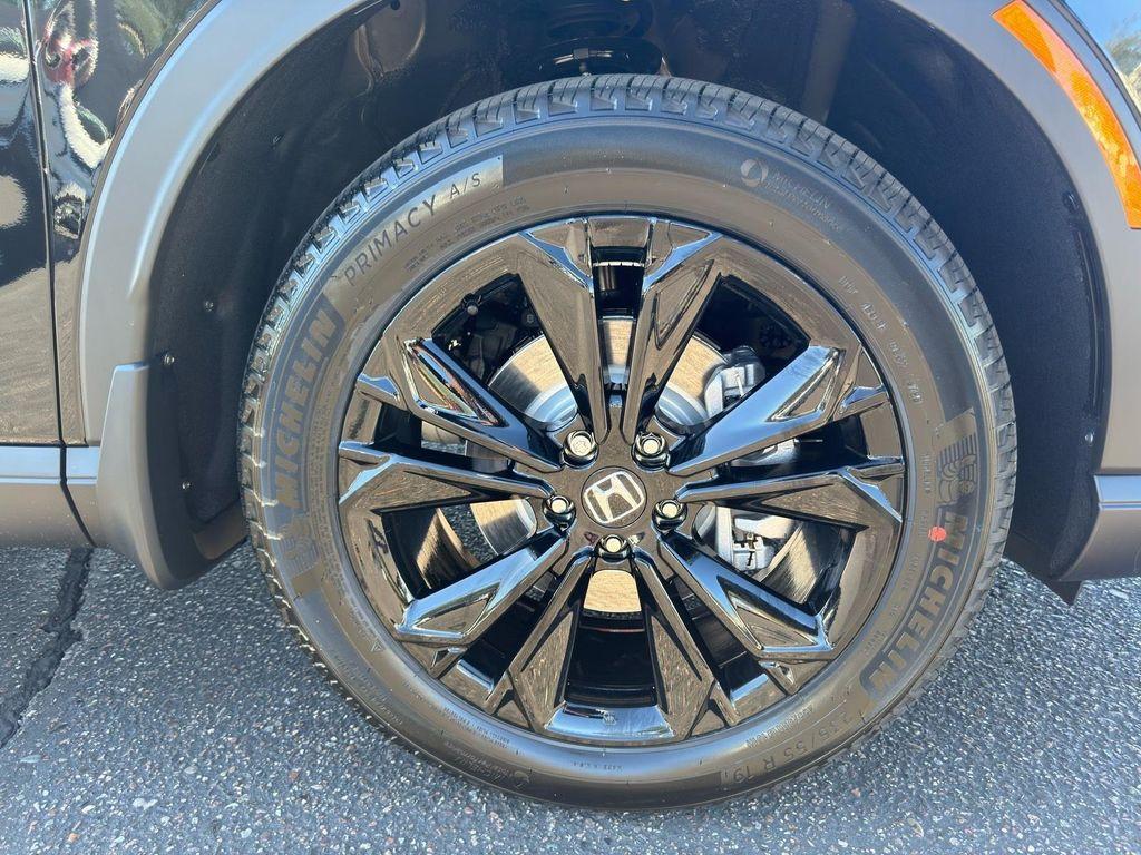 new 2026 Honda CR-V Hybrid car, priced at $41,050