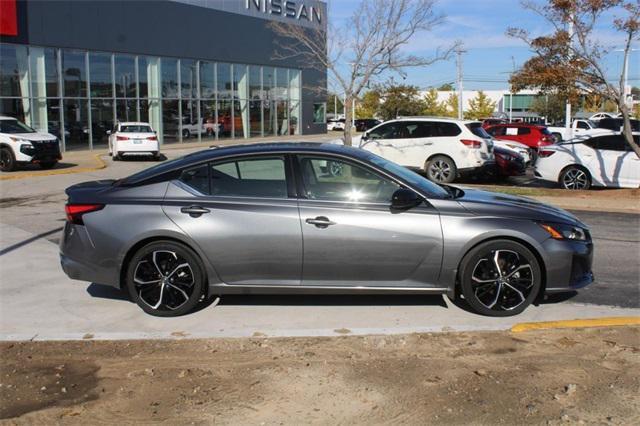 used 2023 Nissan Altima car, priced at $25,899