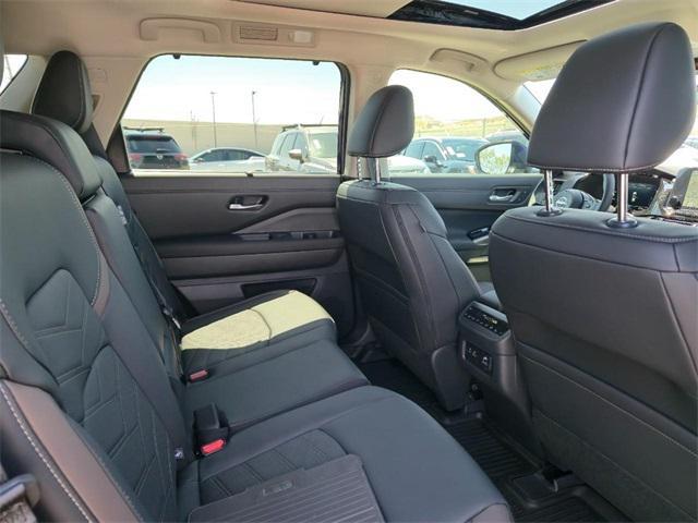 new 2025 Nissan Pathfinder car, priced at $52,738