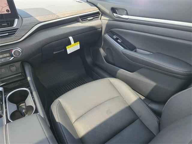new 2025 Nissan Altima car, priced at $35,256