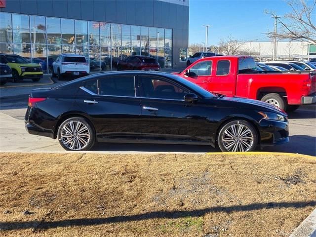 new 2025 Nissan Altima car, priced at $34,055