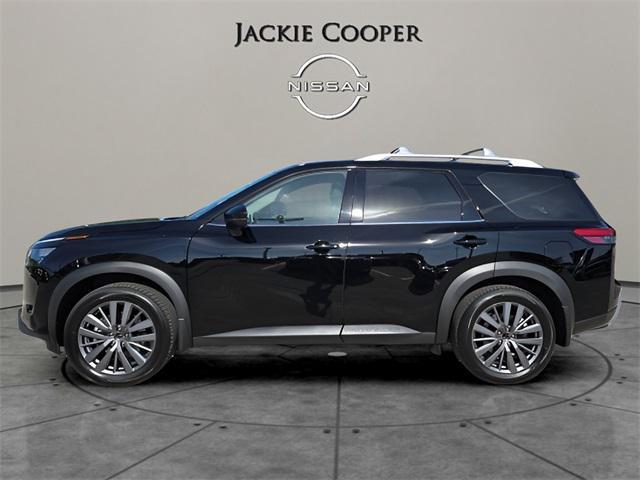 new 2025 Nissan Pathfinder car, priced at $47,925