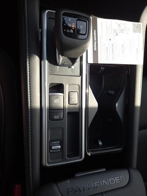 new 2025 Nissan Pathfinder car, priced at $47,925