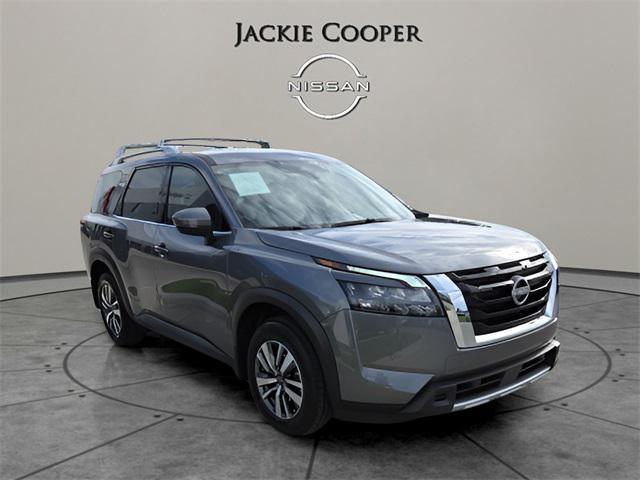 used 2025 Nissan Pathfinder car, priced at $44,552