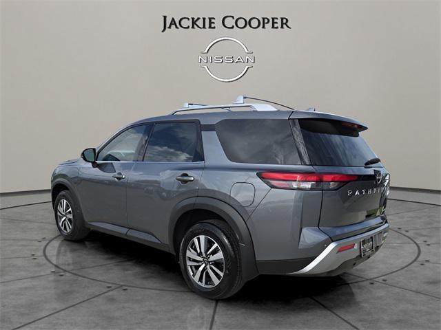 used 2025 Nissan Pathfinder car, priced at $44,552