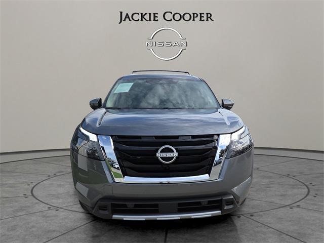 used 2025 Nissan Pathfinder car, priced at $44,552