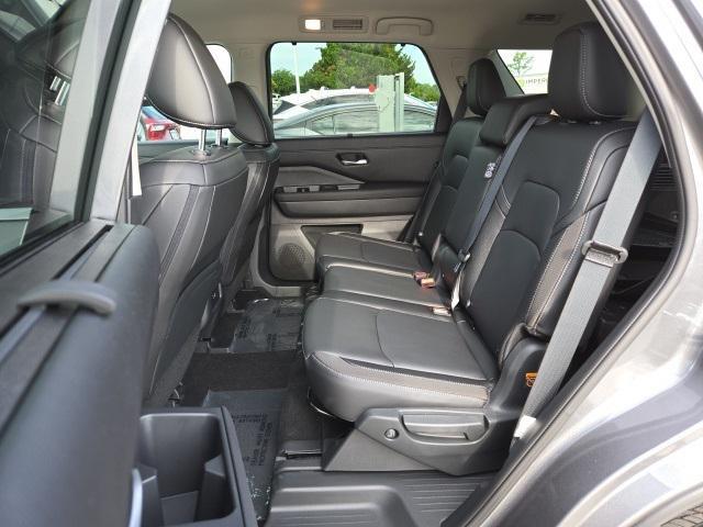used 2025 Nissan Pathfinder car, priced at $44,552