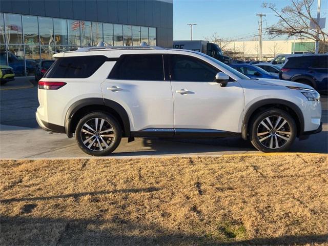 new 2025 Nissan Pathfinder car, priced at $52,429