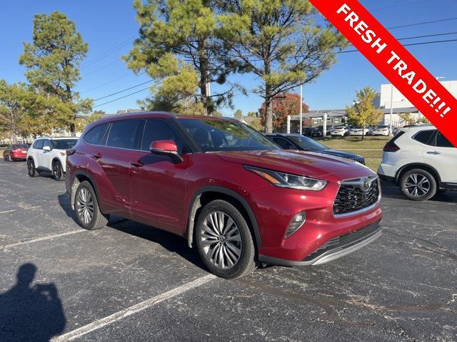 used 2021 Toyota Highlander car, priced at $38,950