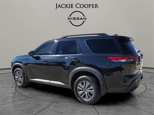 new 2025 Nissan Pathfinder car, priced at $33,900