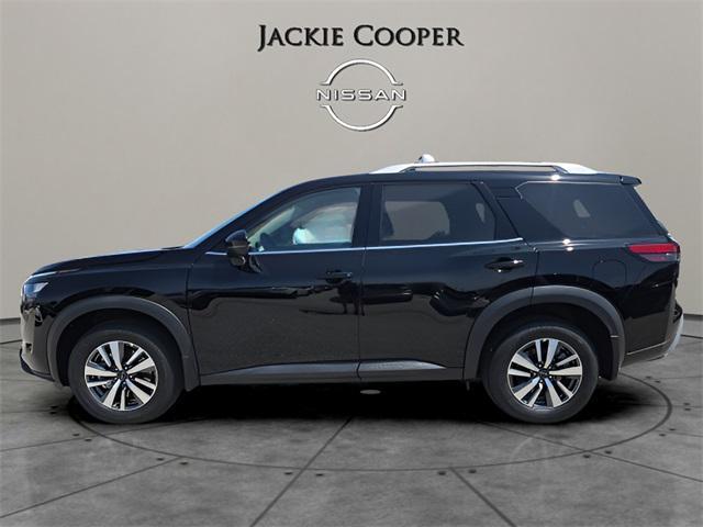 new 2025 Nissan Pathfinder car, priced at $46,935