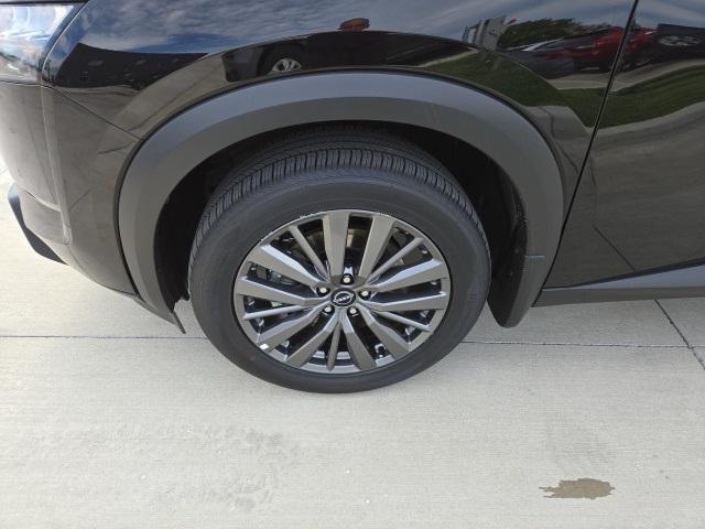 new 2025 Nissan Pathfinder car, priced at $47,555