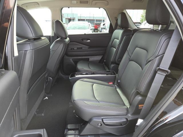 new 2025 Nissan Pathfinder car, priced at $47,555