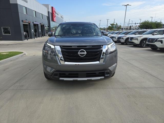 new 2025 Nissan Pathfinder car, priced at $44,510