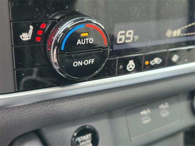 new 2025 Nissan Rogue car, priced at $33,944