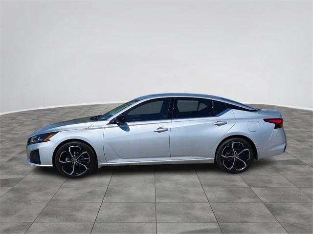 new 2025 Nissan Altima car, priced at $32,801