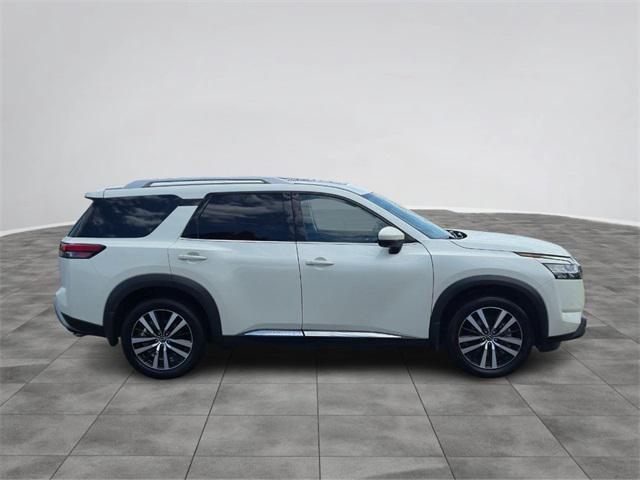 used 2023 Nissan Pathfinder car, priced at $39,372