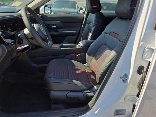 new 2025 Nissan Kicks car, priced at $31,350