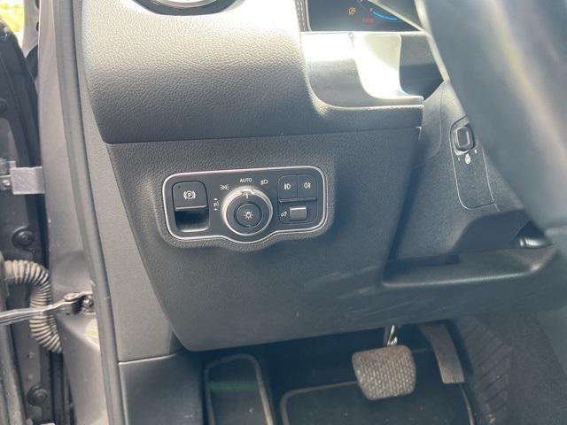 used 2020 Mercedes-Benz GLB 250 car, priced at $22,567