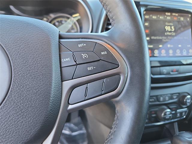 used 2019 Jeep Cherokee car, priced at $20,249