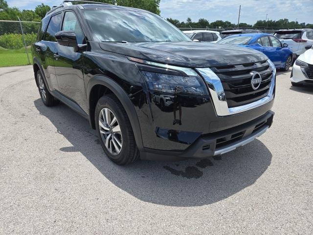 new 2025 Nissan Pathfinder car, priced at $44,629