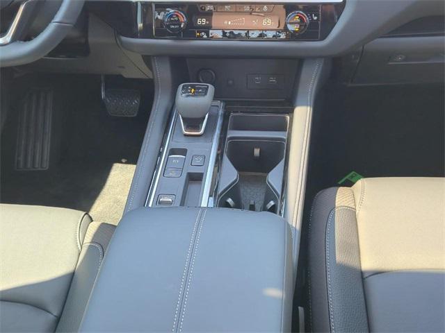 new 2025 Nissan Pathfinder car, priced at $46,676
