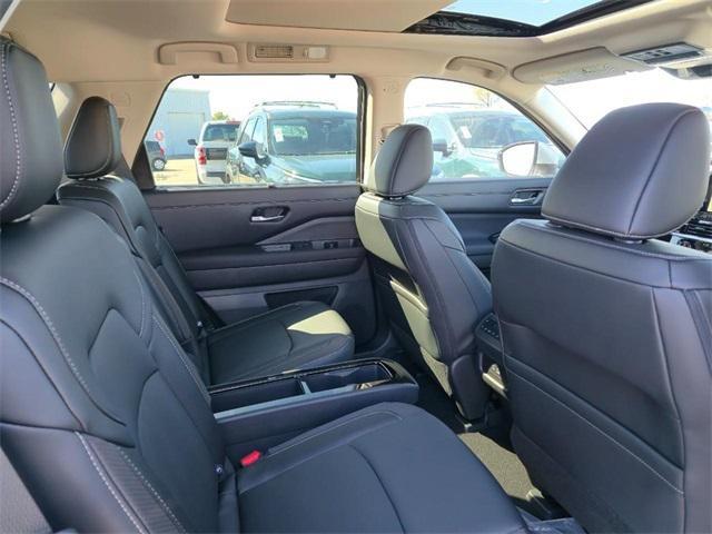 new 2025 Nissan Pathfinder car, priced at $43,131