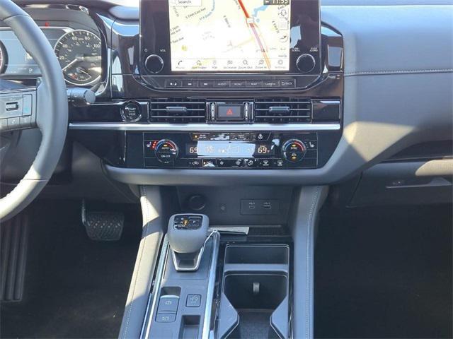 new 2025 Nissan Pathfinder car, priced at $43,131