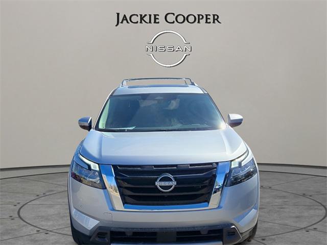 new 2025 Nissan Pathfinder car, priced at $43,131