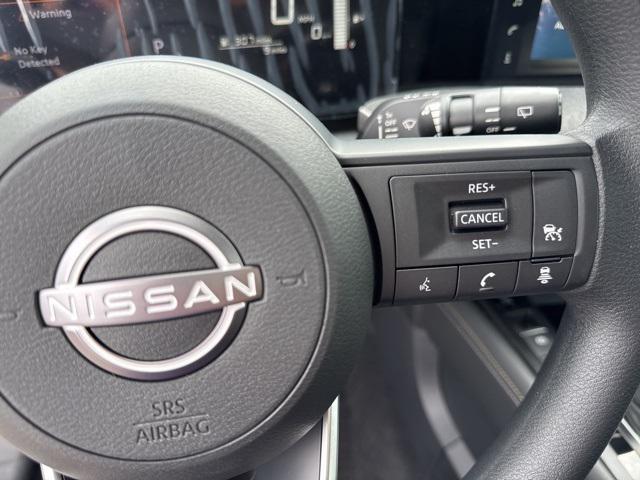 new 2025 Nissan Kicks car, priced at $27,980