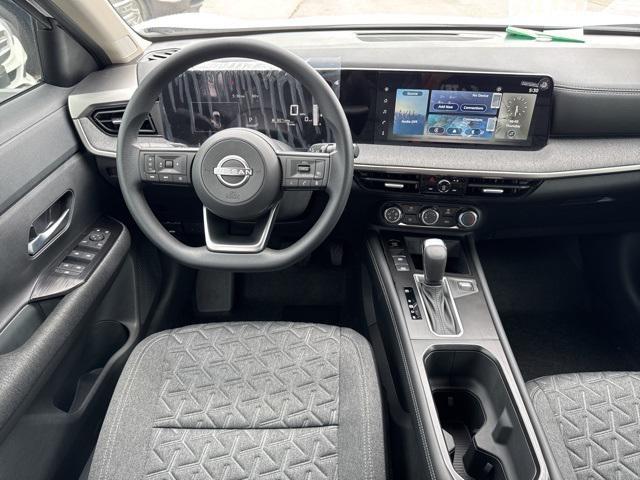 new 2025 Nissan Kicks car, priced at $27,980