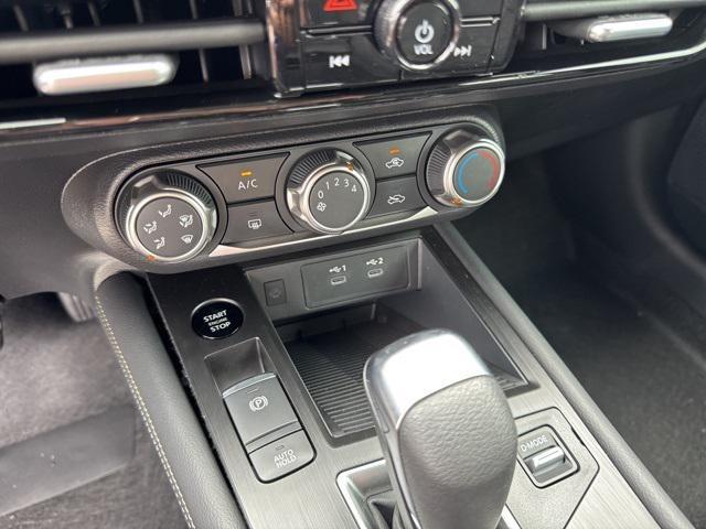 new 2025 Nissan Kicks car, priced at $27,980
